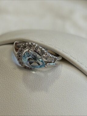 14K White Gold Aquamarine Diamond Ring